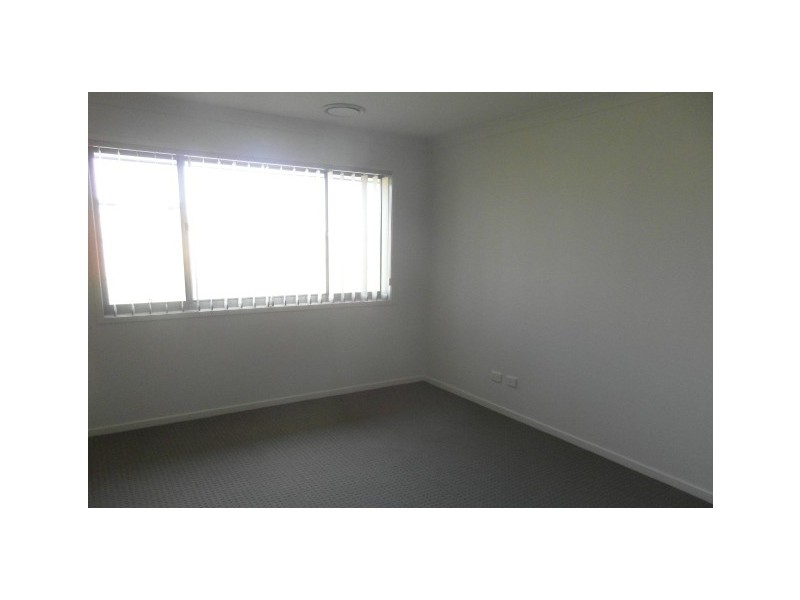 11 Yatay Street, Eimeo QLD 4740