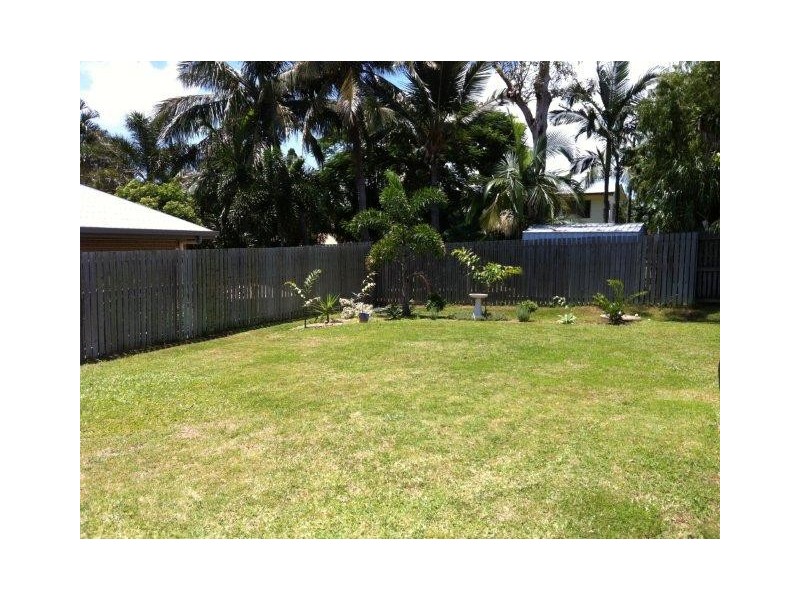 13 Jasmine Drive, Blacks Beach QLD 4740