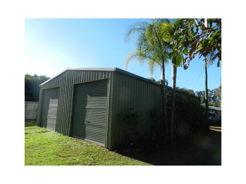 6 Walsh Ave, Seaforth QLD 4741