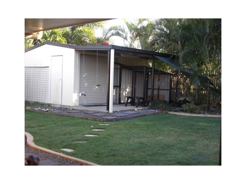 10 Vassallo Drive, Glenella QLD 4740