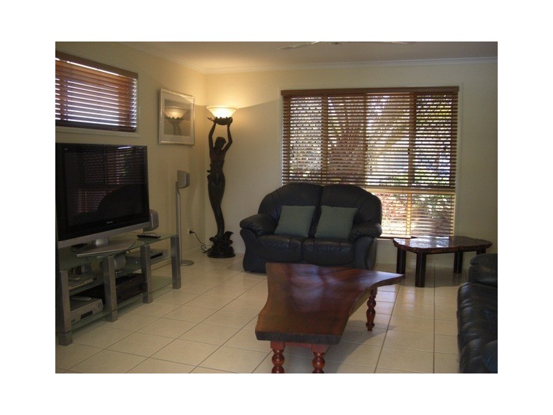 13 Vassallo Drive, Glenella QLD 4740