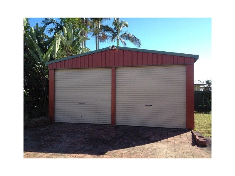 17 EDINBURGH PLACE, Beaconsfield QLD 4740