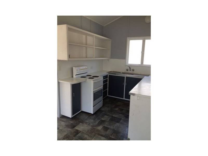 15 Shepherd Road, Eimeo QLD 4740