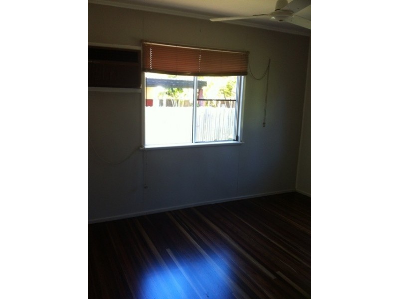 31 Finch Street, Slade Point QLD 4740