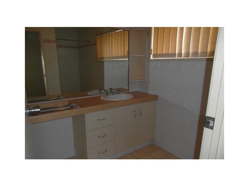 3/310 Shakespeare Street, Mackay QLD 4740