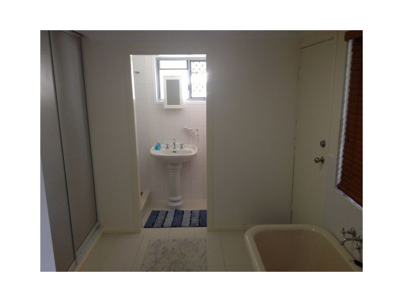 30 Thorning Street, West Mackay QLD 4740