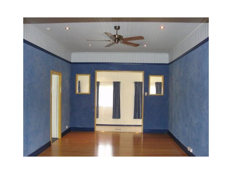14 Tait Street, West Mackay QLD 4740