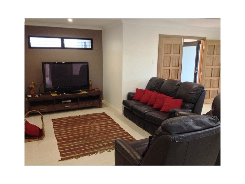 5 MacKenzie Street, Eimeo QLD 4740