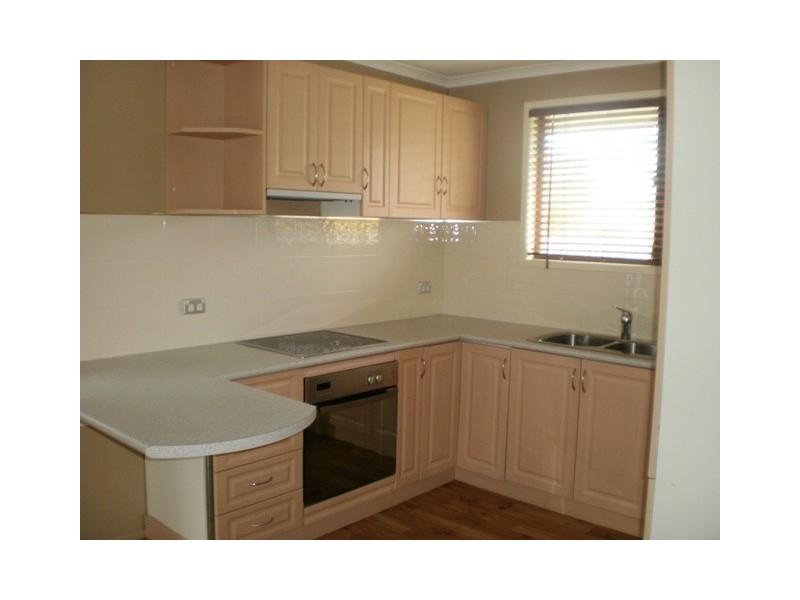 2/1 Novar Court, South Mackay QLD 4740