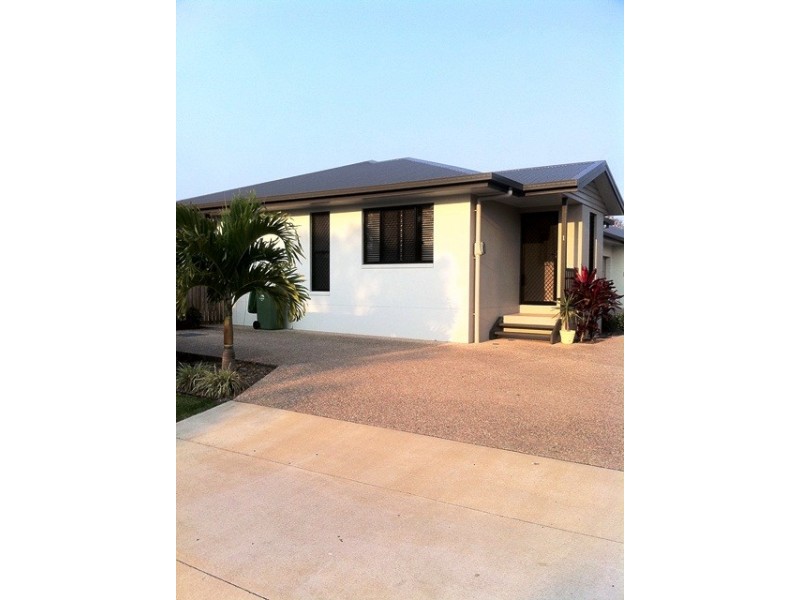 1 22 Canberra Street, North Mackay QLD 4740