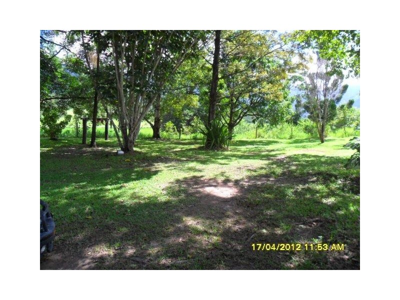 498 Gorge Rd, Finch Hatton QLD 4756