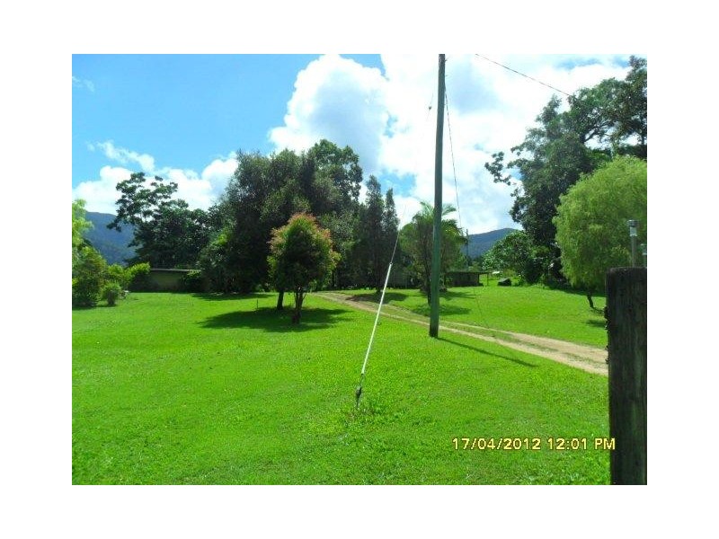 498 Gorge Rd, Finch Hatton QLD 4756