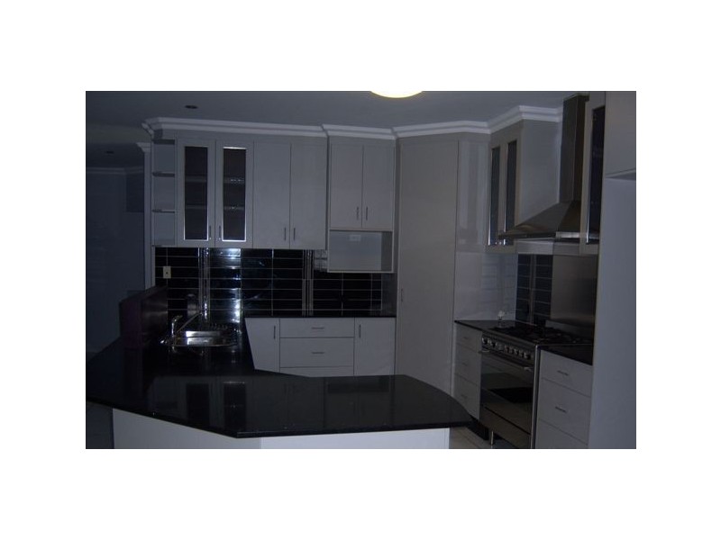 67 Victor Avenue, Glenella QLD 4740