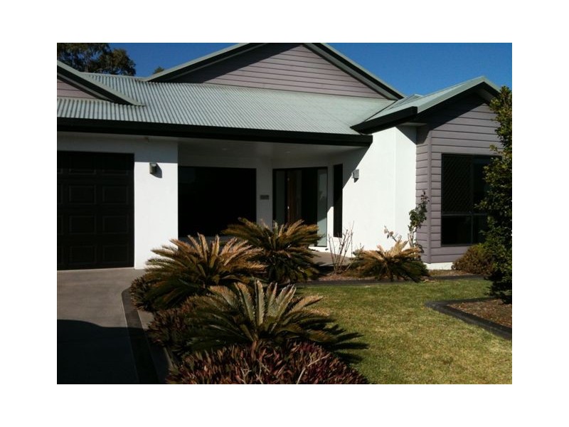 67 Victor Avenue, Glenella QLD 4740