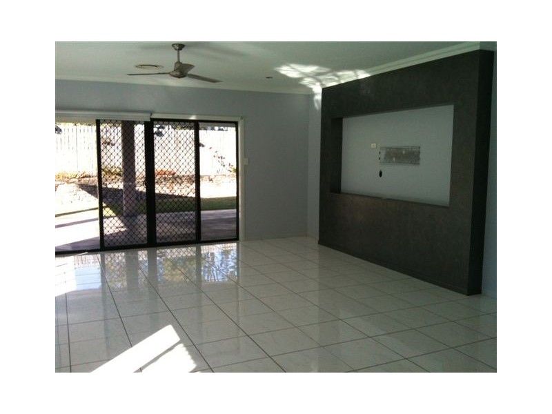 67 Victor Avenue, Glenella QLD 4740