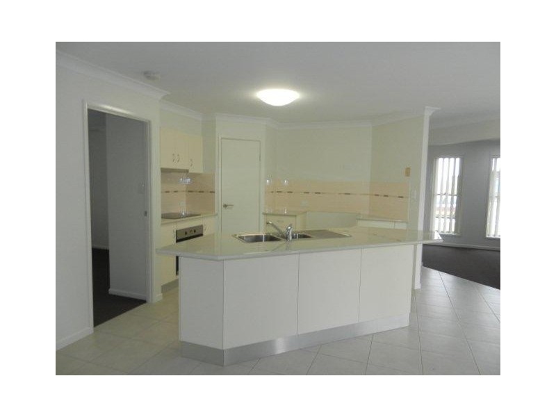 53 Newport Pde, Blacks Beach QLD 4740