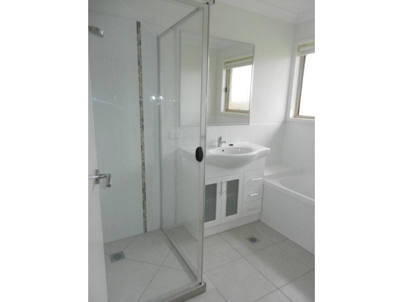 53 Newport Pde, Blacks Beach QLD 4740