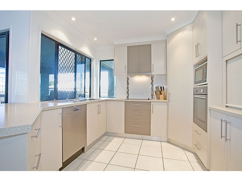 37 Morris Street, Campwin Beach QLD 4737