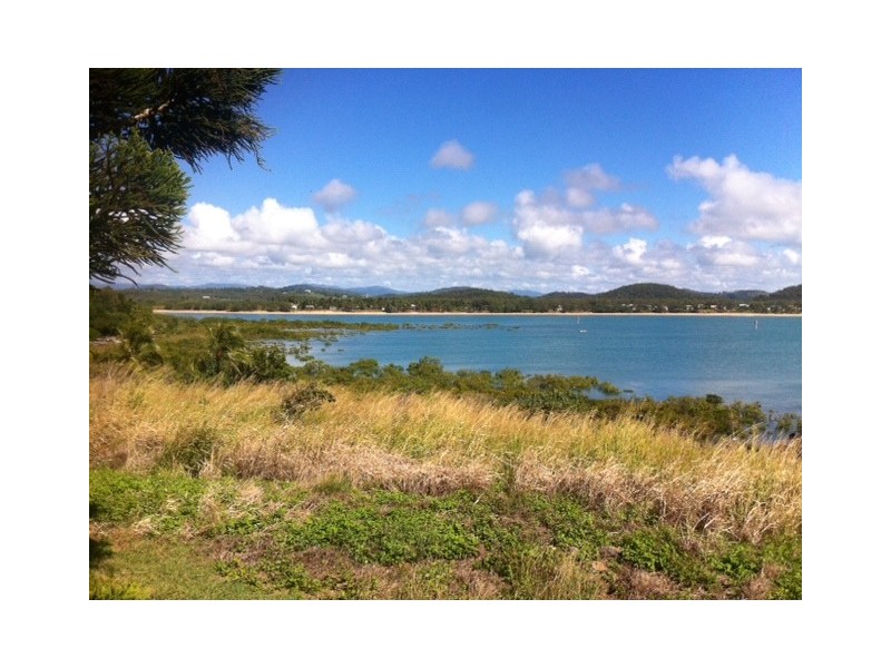 31 Cooper Avenue, Campwin Beach QLD 4737