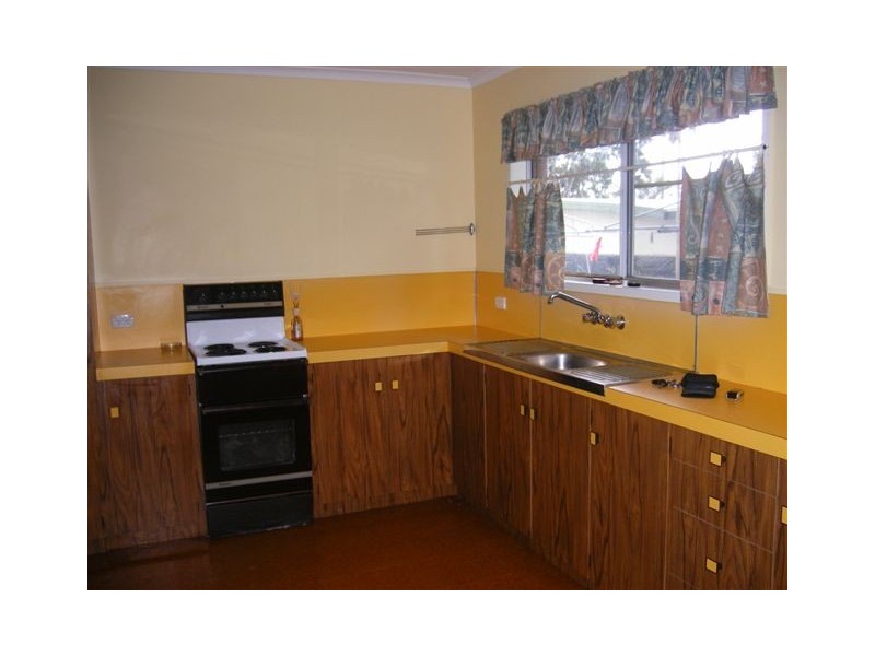 2/8 Fisher St, Bucasia QLD 4750