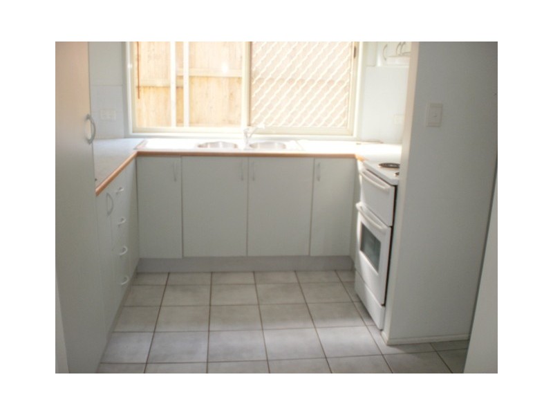 2/454 Bridge Road, West Mackay QLD 4740