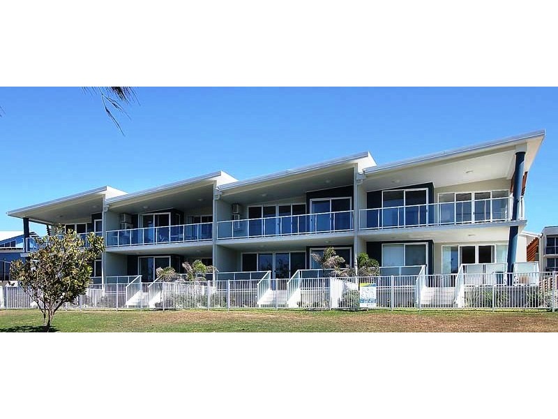 6 19 Marina Beach Parade, Mackay Harbour QLD 4740