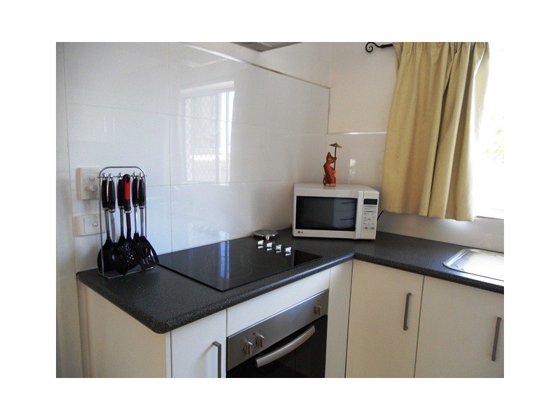 1/5 Symons Street, Mackay QLD 4740
