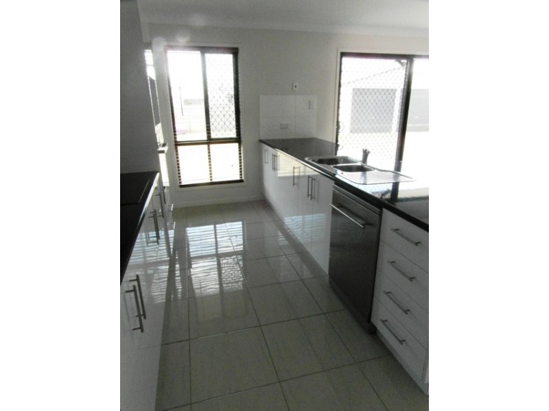 1 Murial Street, Walkerston QLD 4751