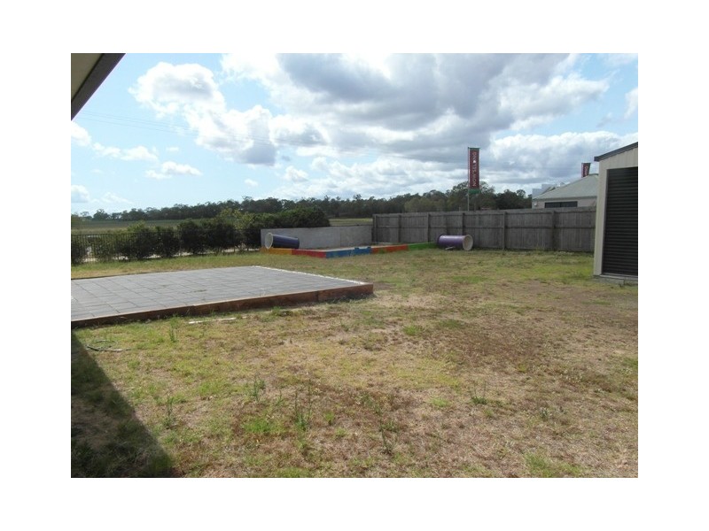 1 Murial Street, Walkerston QLD 4751