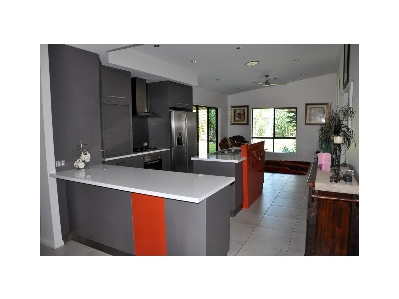 97 DAWSON BLVD, Rural View QLD 4740