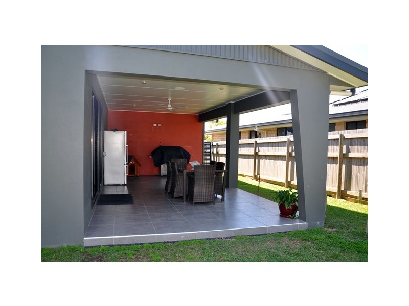 97 DAWSON BLVD, Rural View QLD 4740
