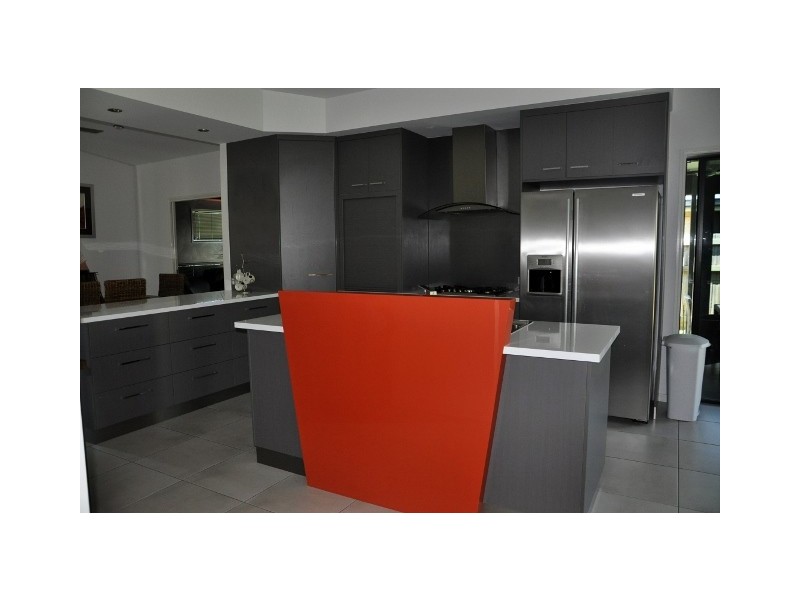97 DAWSON BLVD, Rural View QLD 4740