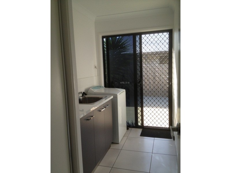 97 DAWSON BLVD, Rural View QLD 4740