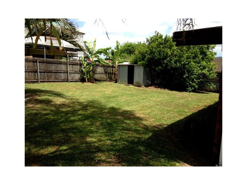 41 Davey Street, Glenella QLD 4740