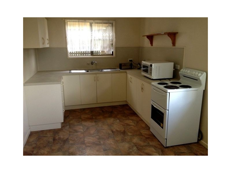 41 Davey Street, Glenella QLD 4740