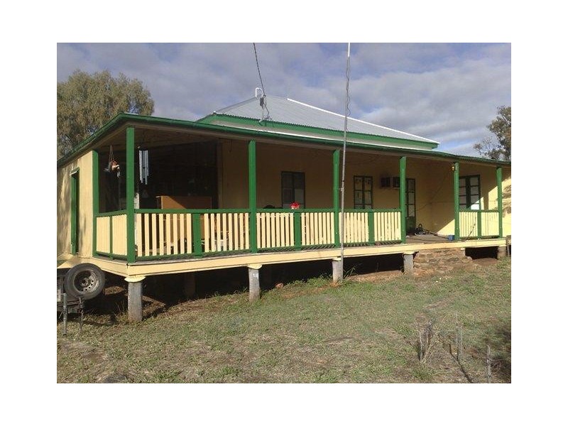 25 Mimosa Street, Clermont QLD 4721
