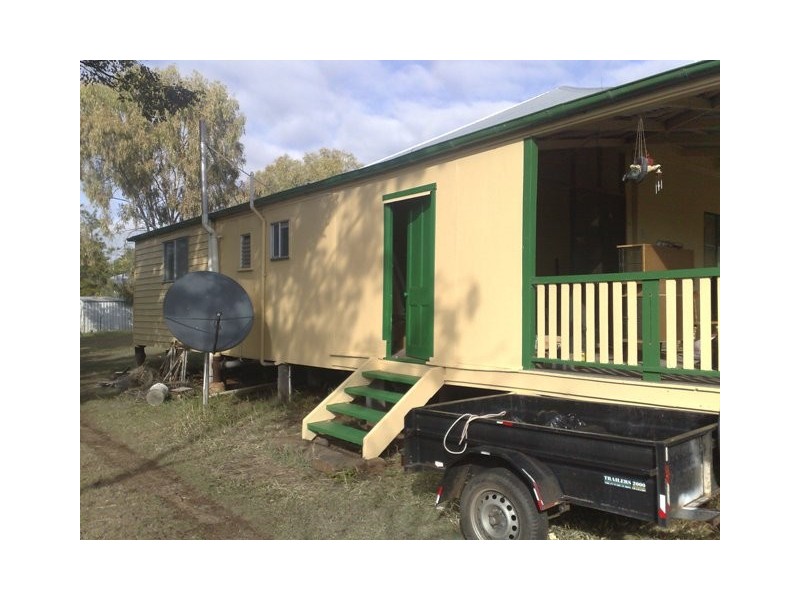 25 Mimosa Street, Clermont QLD 4721