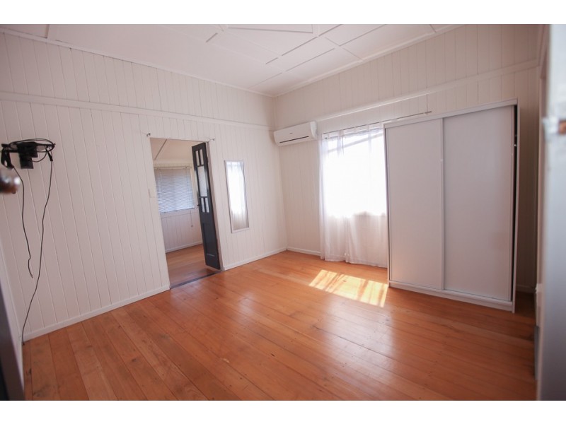 6 Symons Street, South Mackay QLD 4740