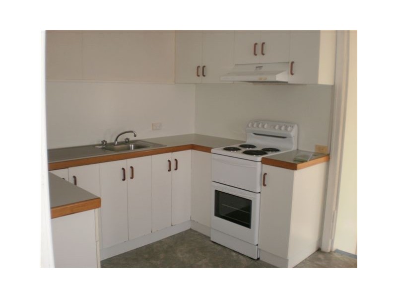 2/1 Cullen Street, West Mackay QLD 4740