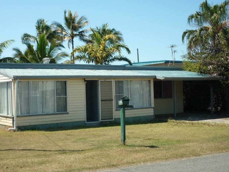 17 McCarthy St, Hay Point QLD 4740