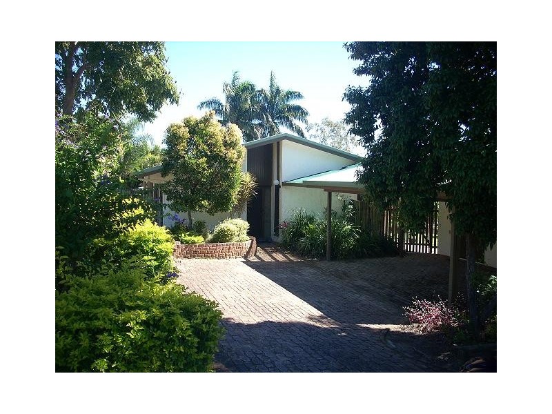 9 Andrew Milne Lane, Mount Pleasant QLD 4740