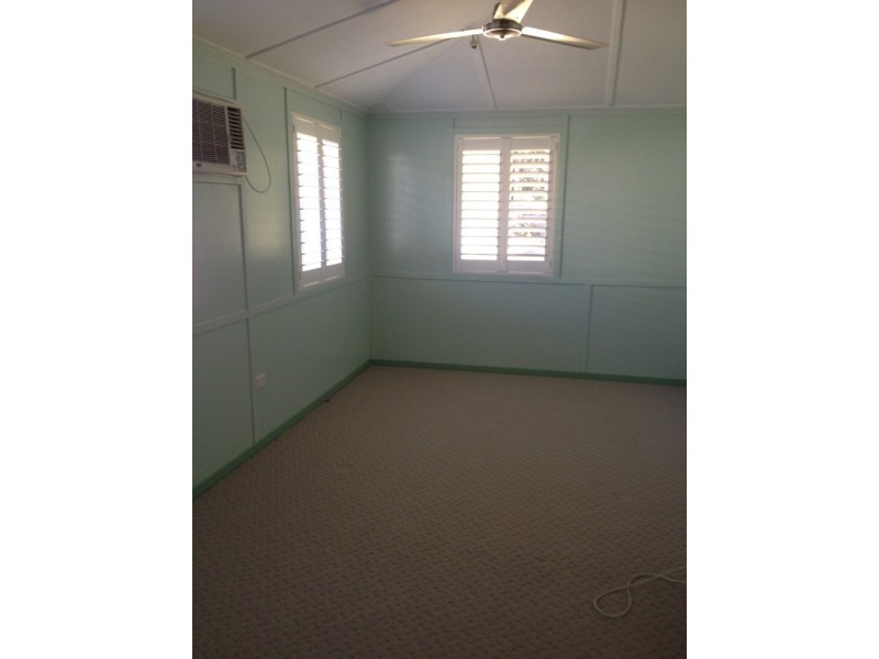 3 Kenmore Street, Mackay QLD 4740