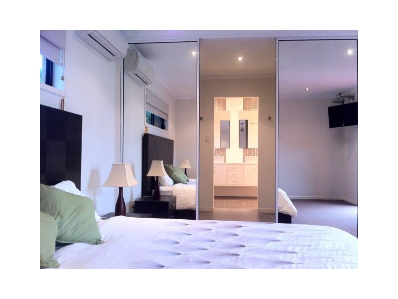 45 Victor Avenue, Glenella QLD 4740