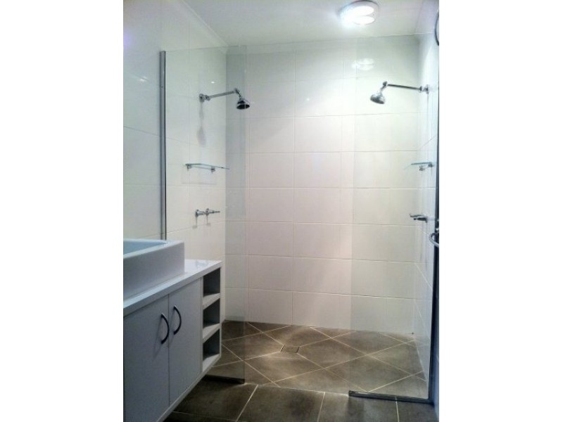 45 Victor Avenue, Glenella QLD 4740