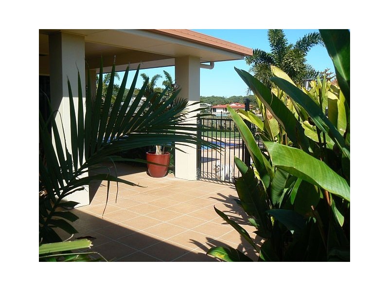 18 Portside Place, Shoal Point QLD 4750