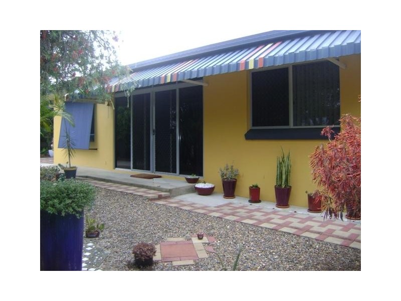 20 Christensen Street, Bucasia QLD 4750