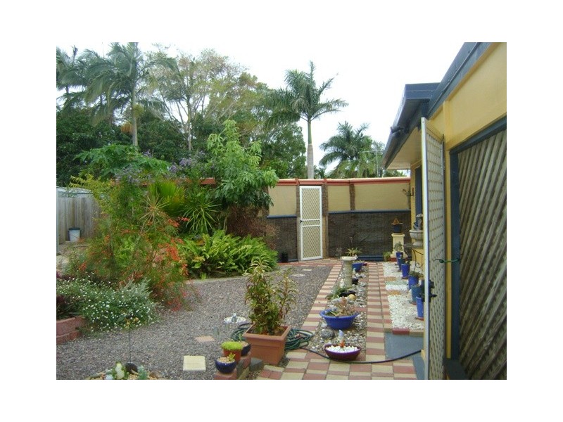 20 Christensen Street, Bucasia QLD 4750