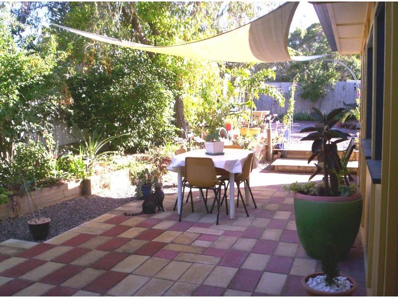 20 Christensen Street, Bucasia QLD 4750