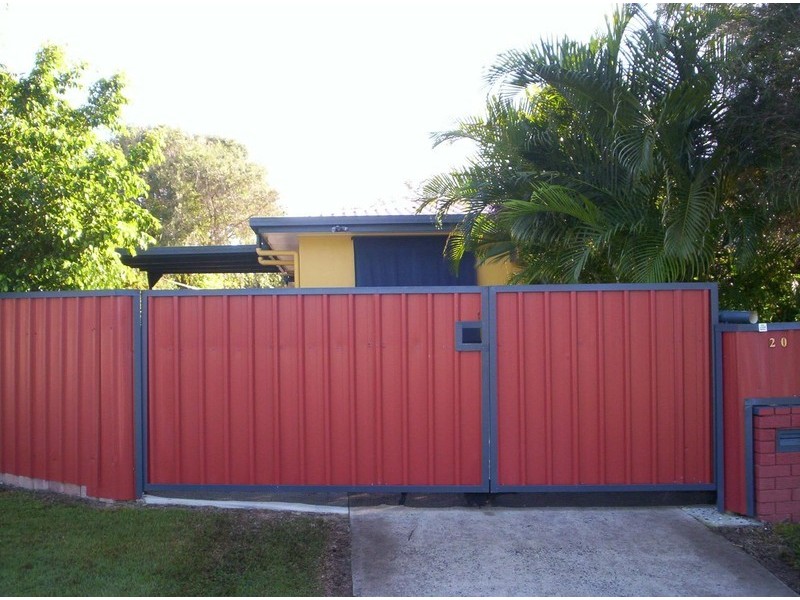 20 Christensen Street, Bucasia QLD 4750