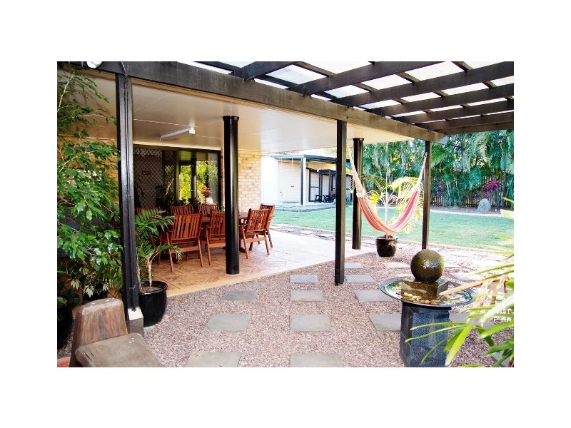 10 Vassallo Drive, Glenella QLD 4740